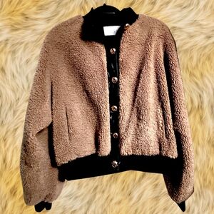 NWT Jules Kae Cozy Tan Teddy Jacket with Black Accents - MEDIUM